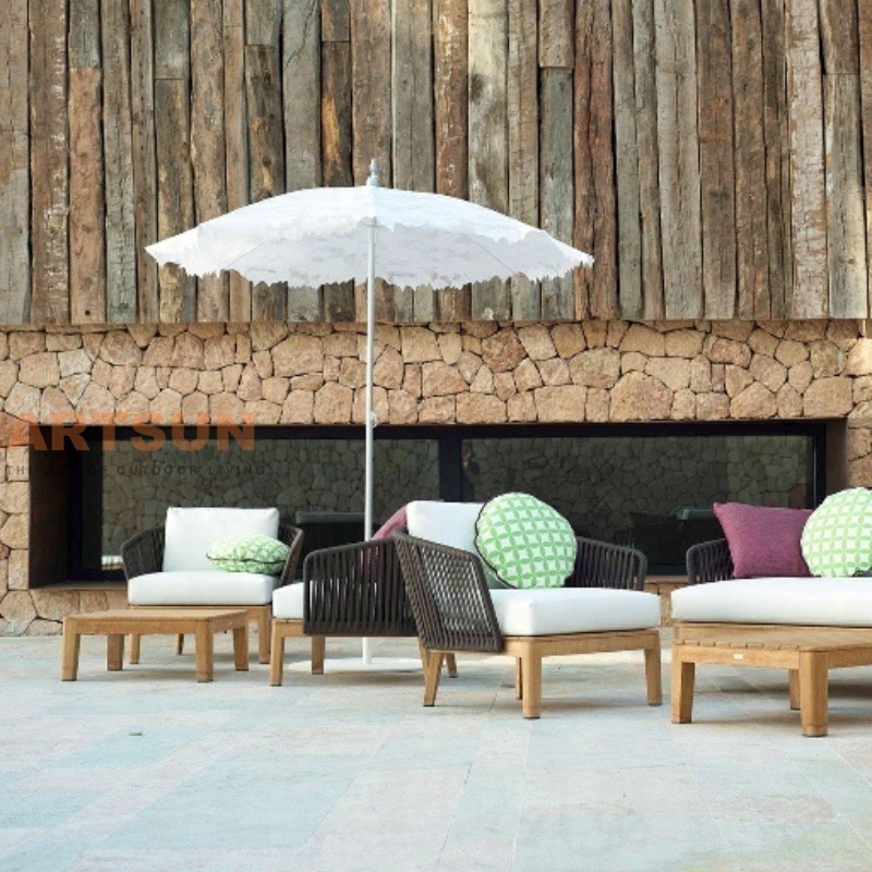 كرسي أريكة بذراعين حديث للفناء مع إطار ووسائد مقاومة للطقس