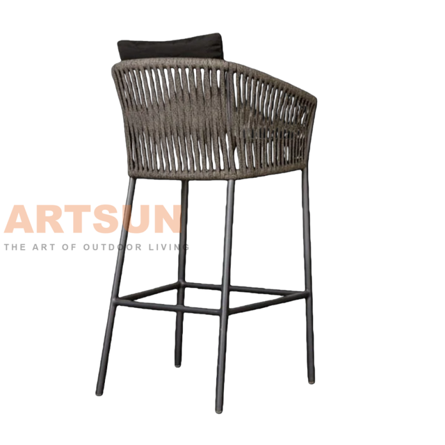 كرسي متين للاستخدام الخارجي من الحبال مع إطار مقاوم للطقس