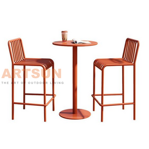 كرسي بار من الألومنيوم خارجي مع تصميم مسند ظهر شرائحي للمشاريع التجارية الحديثة في بار الفناء