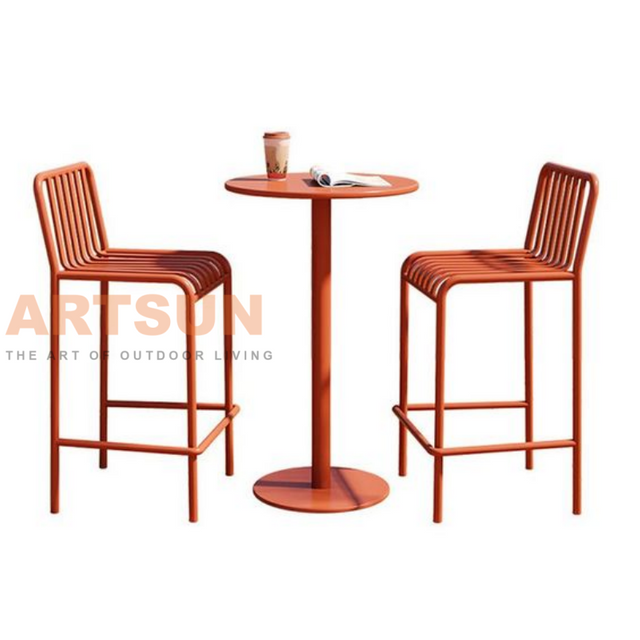 كرسي بار من الألومنيوم خارجي مع تصميم مسند ظهر شرائحي للمشاريع التجارية الحديثة في بار الفناء